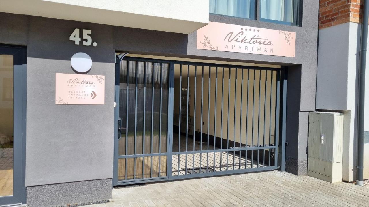 Viktoria Apartman غيولا المظهر الخارجي الصورة
